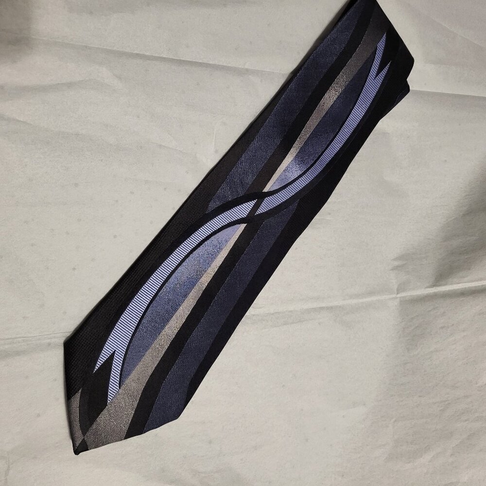 PIERRE CARDIN SILK TIE